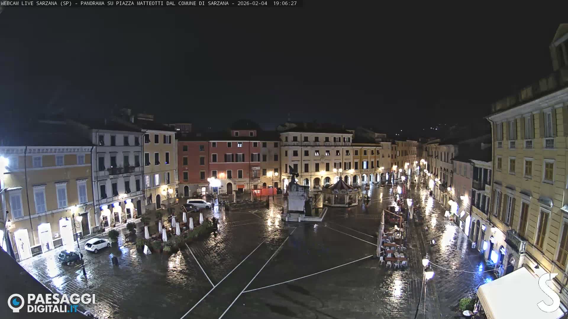 Sarzana, Piazza Matteotti Square Live Cam - La Spezia, Liguria, Italy