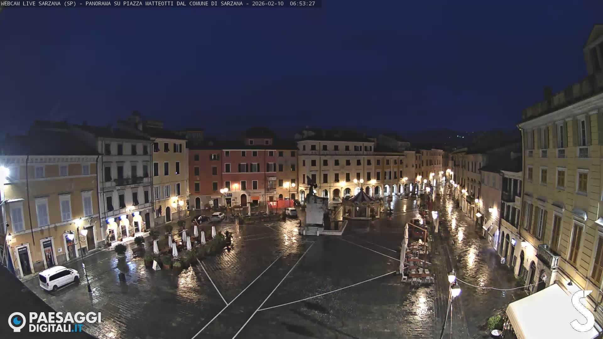 Sarzana, Piazza Matteotti Square Live Cam - La Spezia, Liguria, Italy