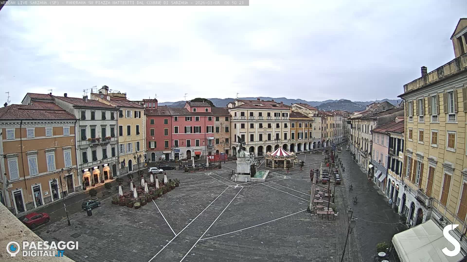 Sarzana, Piazza Matteotti Square Live Cam - La Spezia, Liguria, Italy