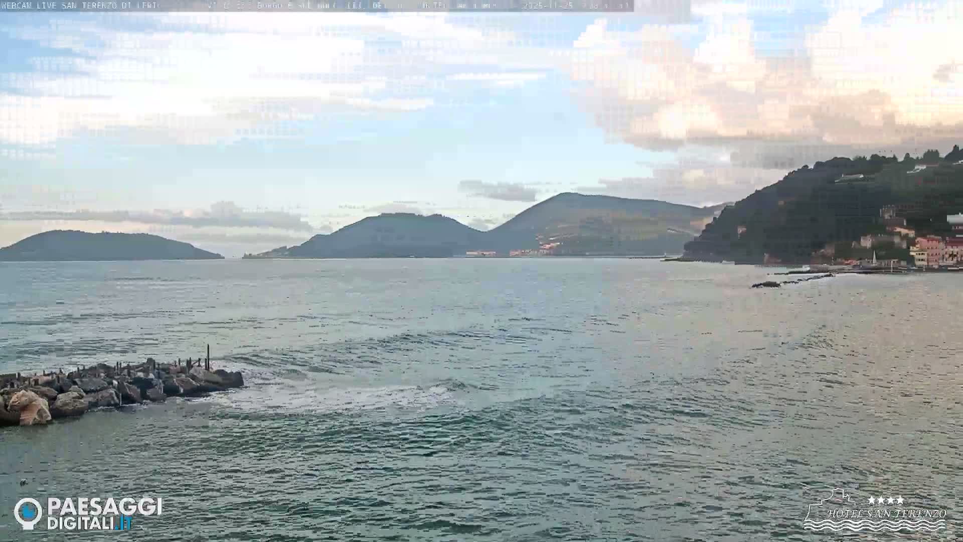  Lerici City & Coast Live Cam - La Spezia, Liguria, Italy