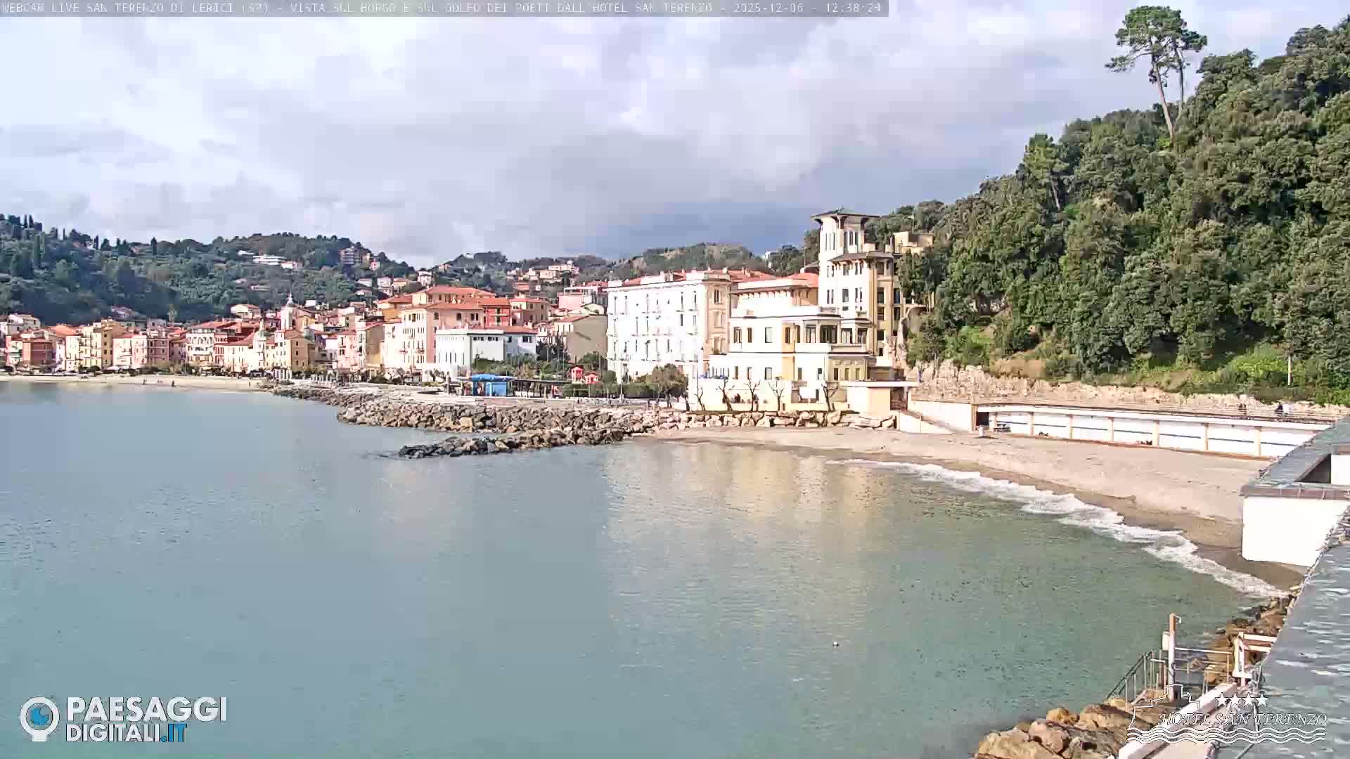  Lerici City & Coast Live Cam - La Spezia, Liguria, Italy