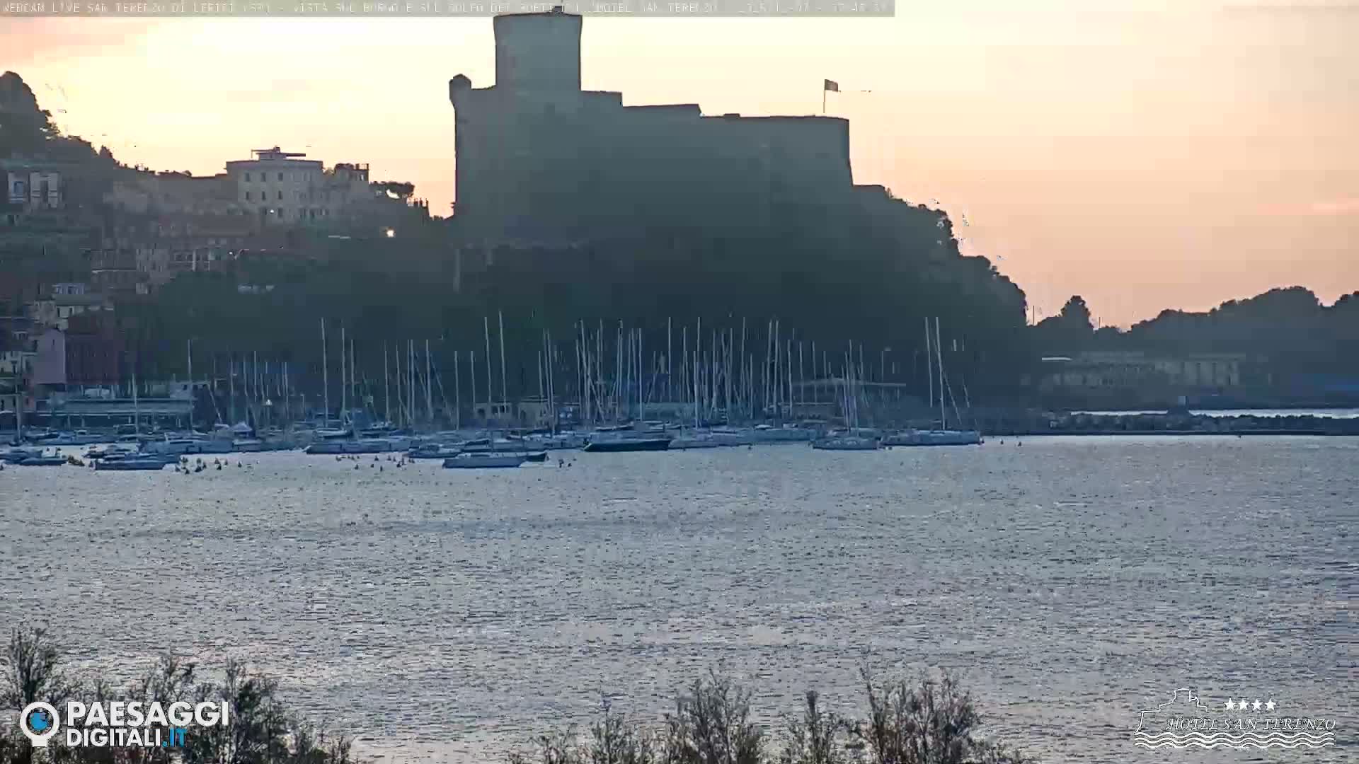  Lerici City & Coast Live Cam - La Spezia, Liguria, Italy