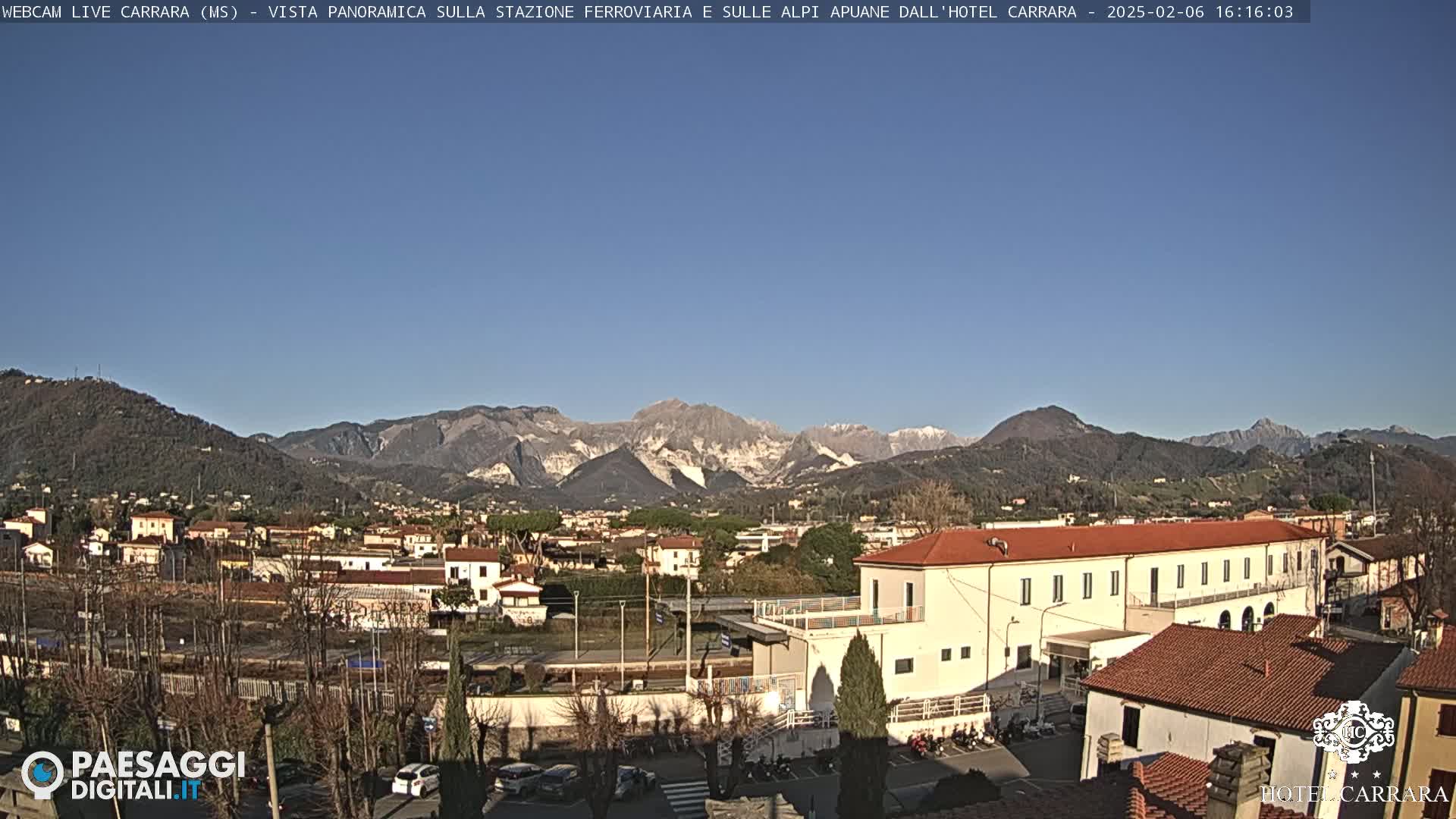 Carrara City Railway Station & Panaromic Natural Alps Park Live Cam - Massa & Carrara, Tuscany, Italy