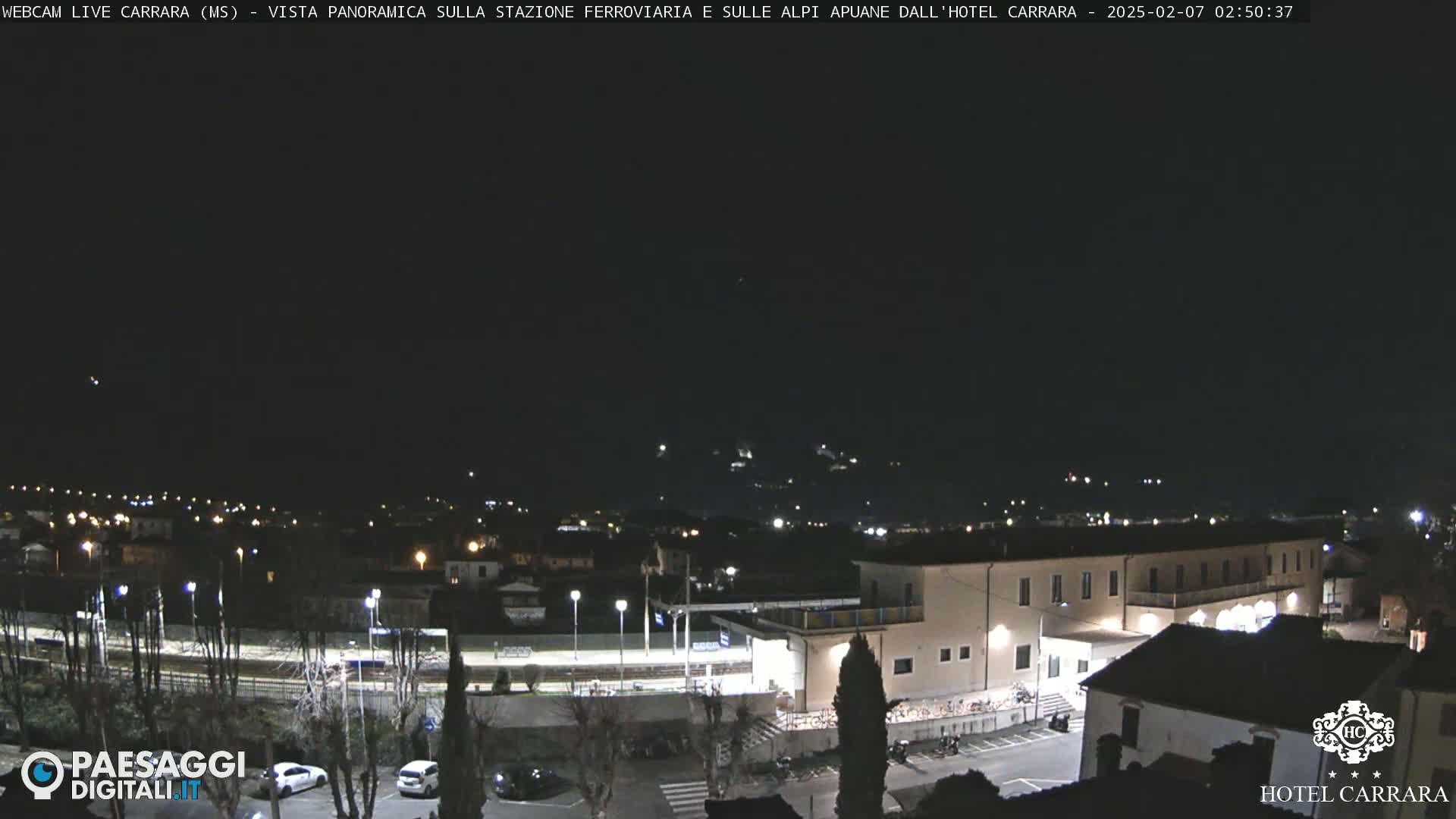  Carrara City Railway Station & Panaromic Natural Alps Park Live Cam - Massa & Carrara, Tuscany, Italy