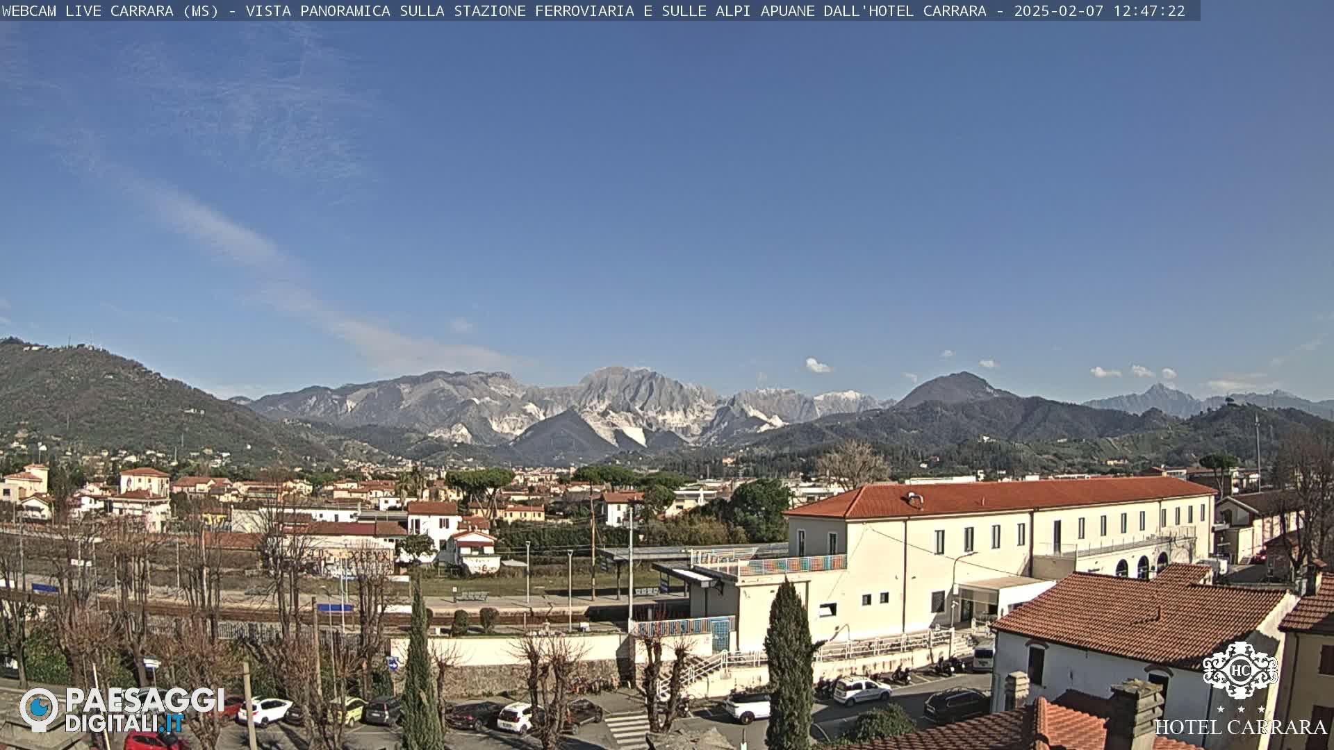  Carrara City Railway Station & Panaromic Natural Alps Park Live Cam - Massa & Carrara, Tuscany, Italy