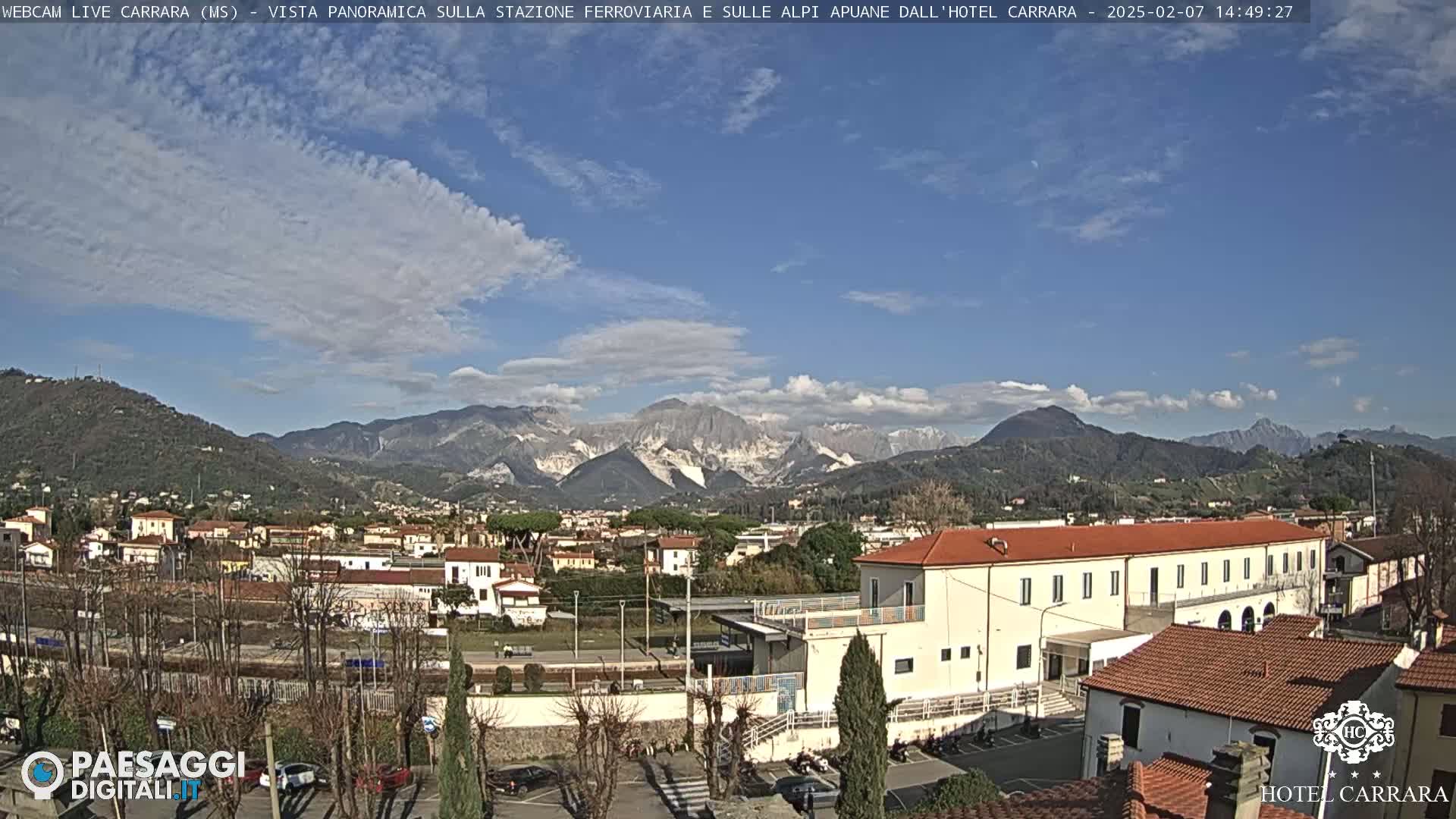  Carrara City Railway Station & Panaromic Natural Alps Park Live Cam - Massa & Carrara, Tuscany, Italy