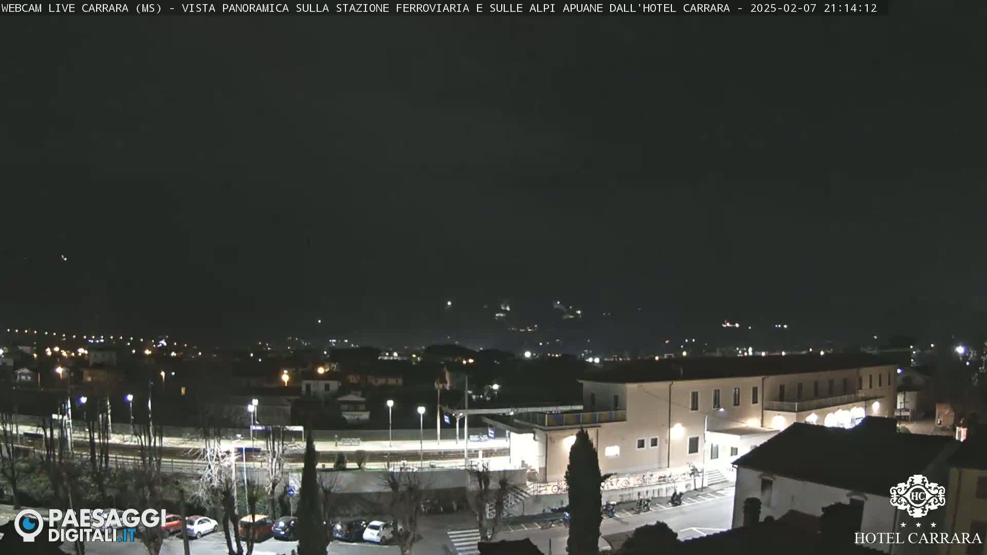  Carrara City Railway Station & Panaromic Natural Alps Park Live Cam - Massa & Carrara, Tuscany, Italy