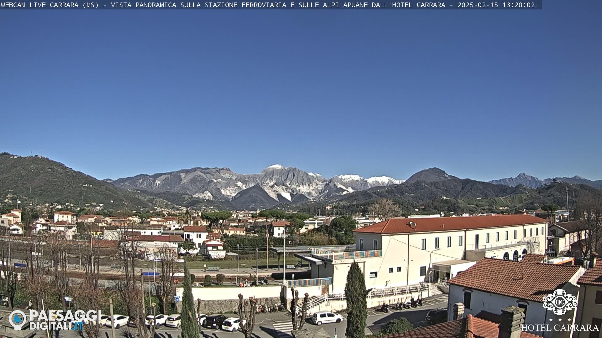  Carrara City Railway Station & Panaromic Natural Alps Park Live Cam - Massa & Carrara, Tuscany, Italy
