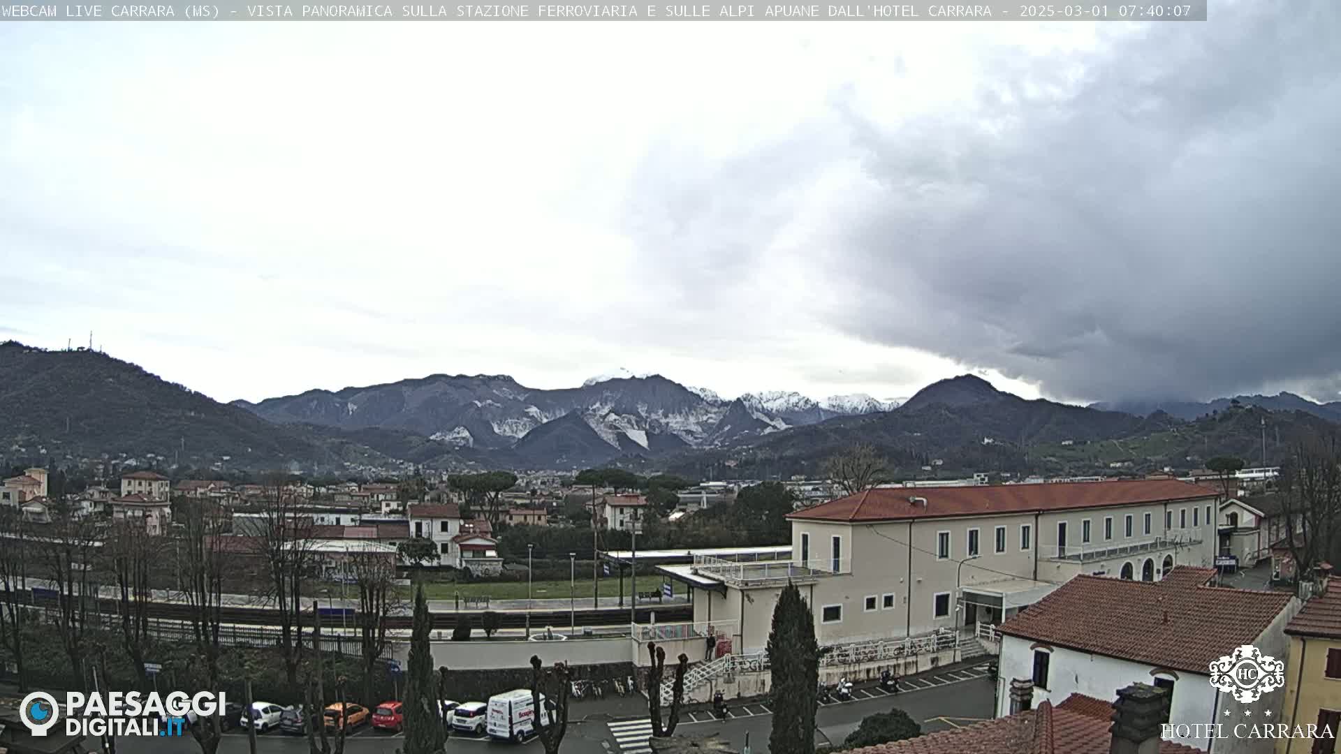  Carrara City Railway Station & Panaromic Natural Alps Park Live Cam - Massa & Carrara, Tuscany, Italy