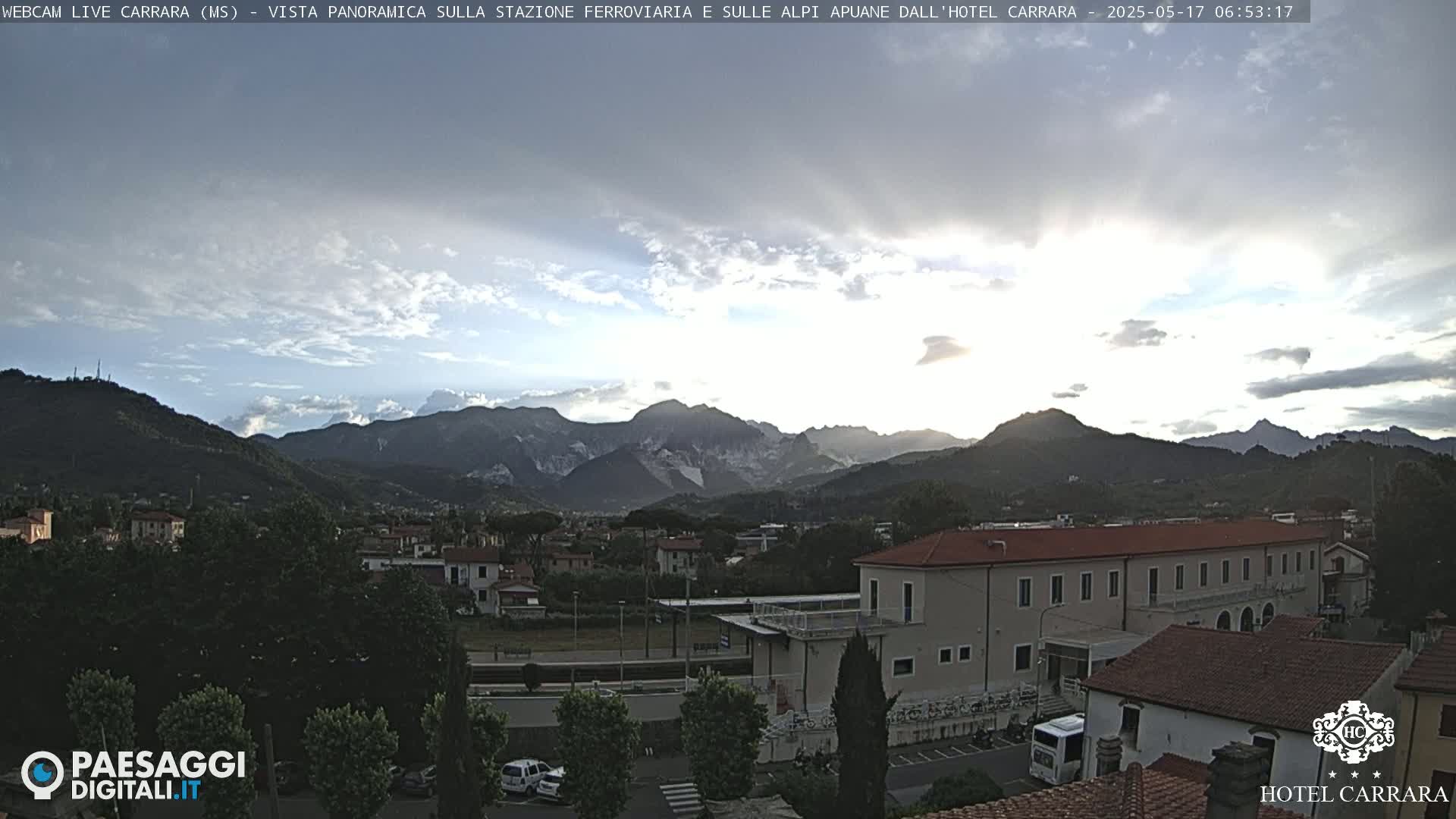  Carrara City Railway Station & Panaromic Natural Alps Park Live Cam - Massa & Carrara, Tuscany, Italy