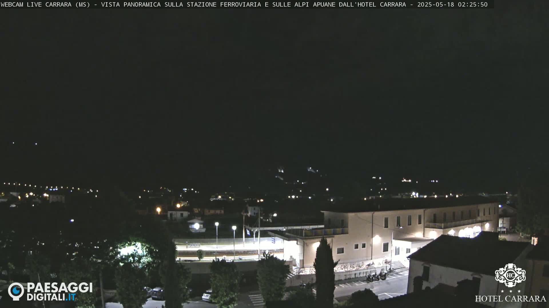  Carrara City Railway Station & Panaromic Natural Alps Park Live Cam - Massa & Carrara, Tuscany, Italy