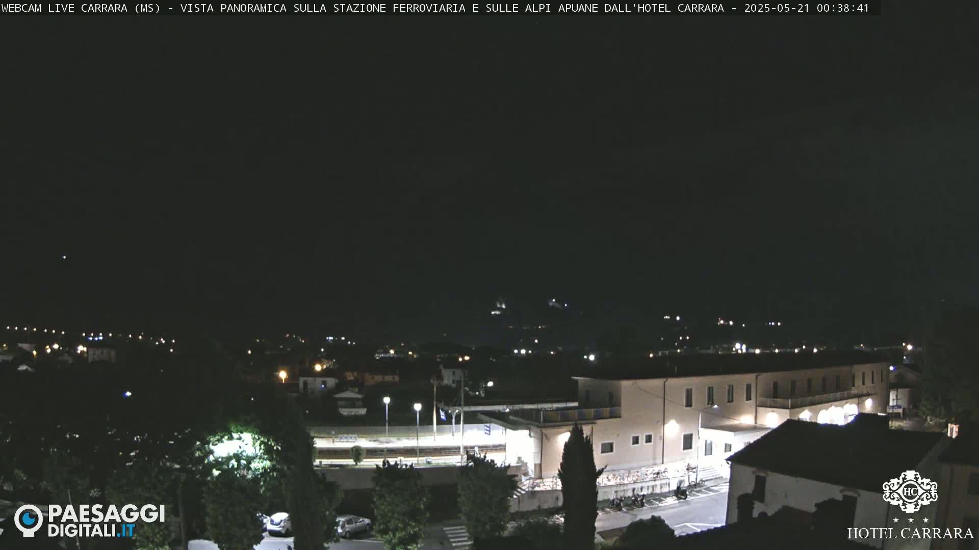  Carrara City Railway Station & Panaromic Natural Alps Park Live Cam - Massa & Carrara, Tuscany, Italy