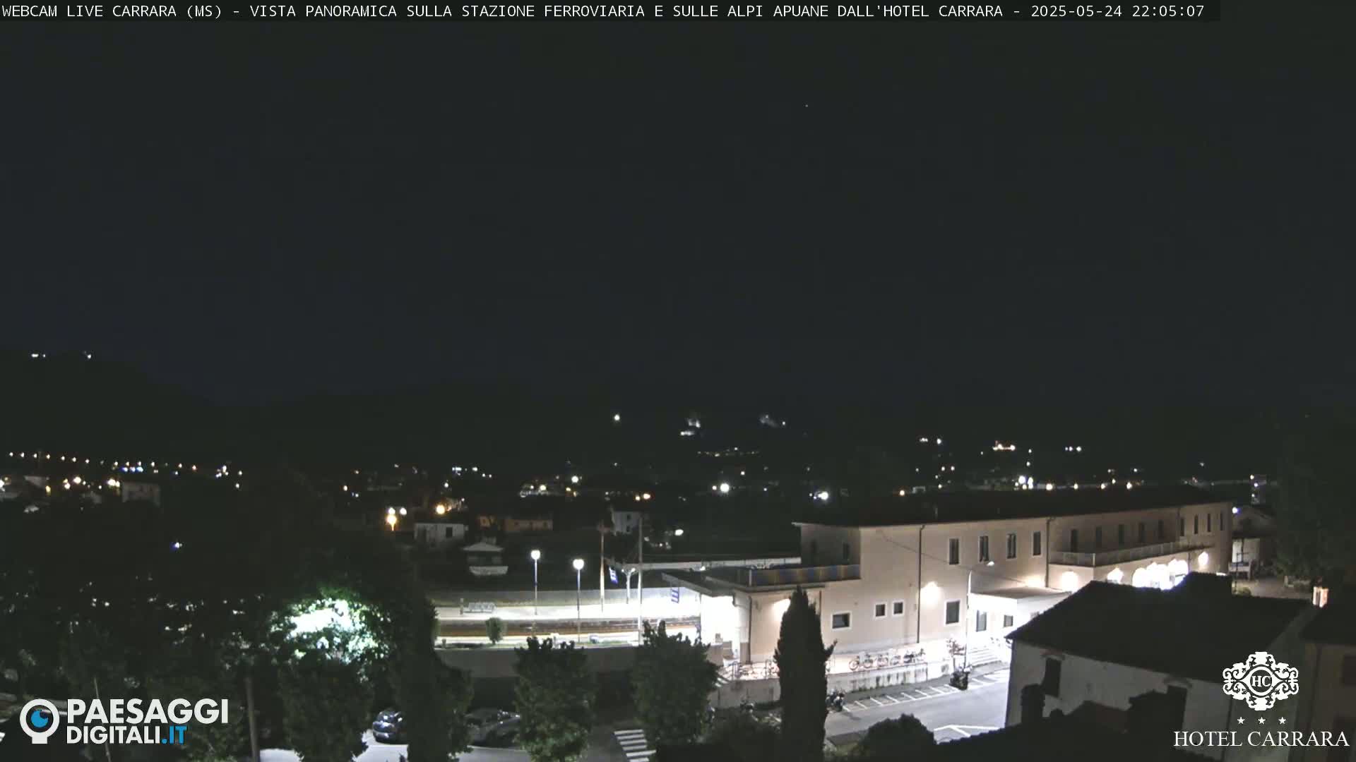  Carrara City Railway Station & Panaromic Natural Alps Park Live Cam - Massa & Carrara, Tuscany, Italy