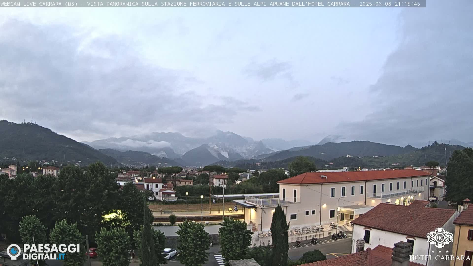  Carrara City Railway Station & Panaromic Natural Alps Park Live Cam - Massa & Carrara, Tuscany, Italy
