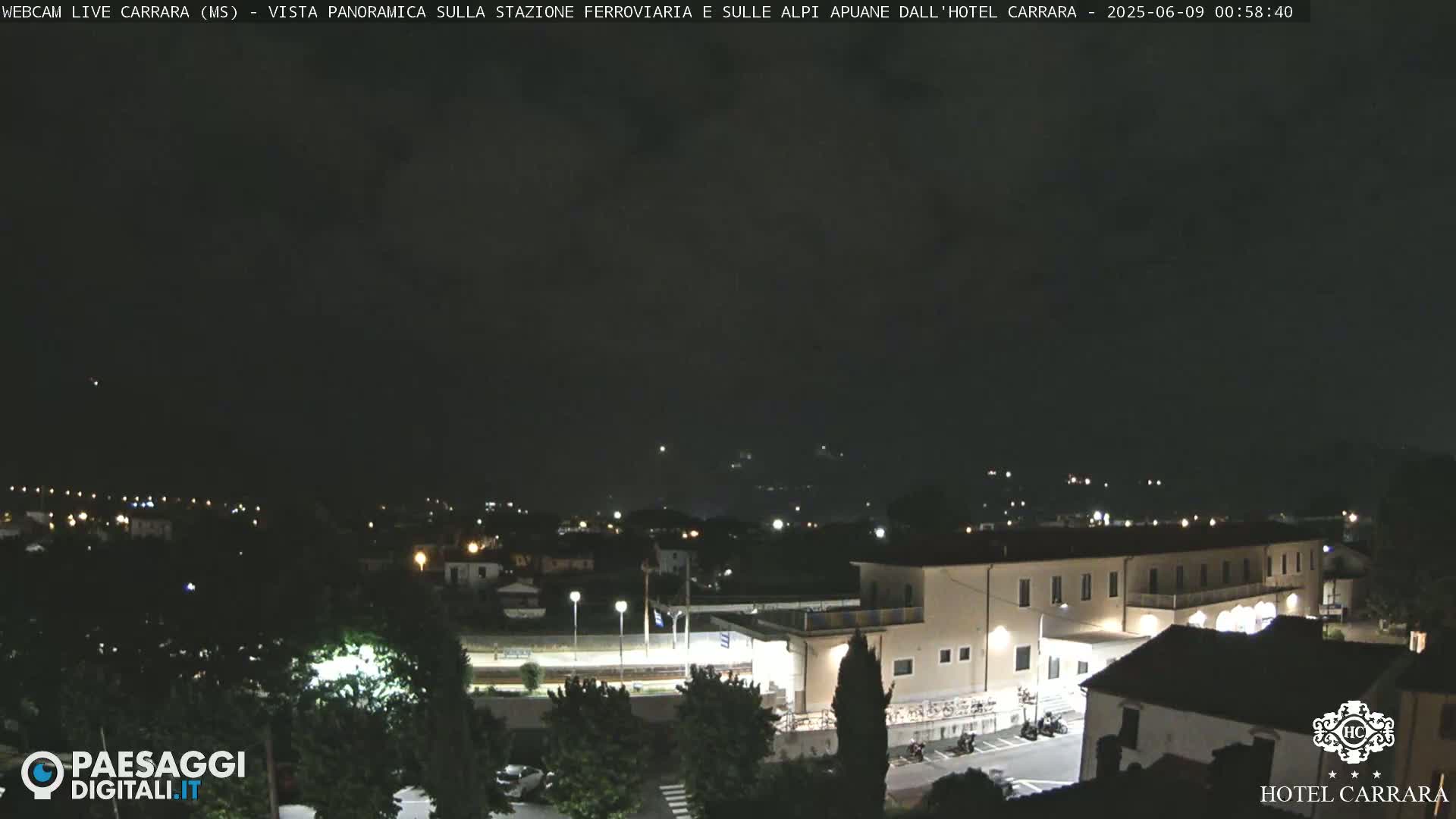  Carrara City Railway Station & Panaromic Natural Alps Park Live Cam - Massa & Carrara, Tuscany, Italy