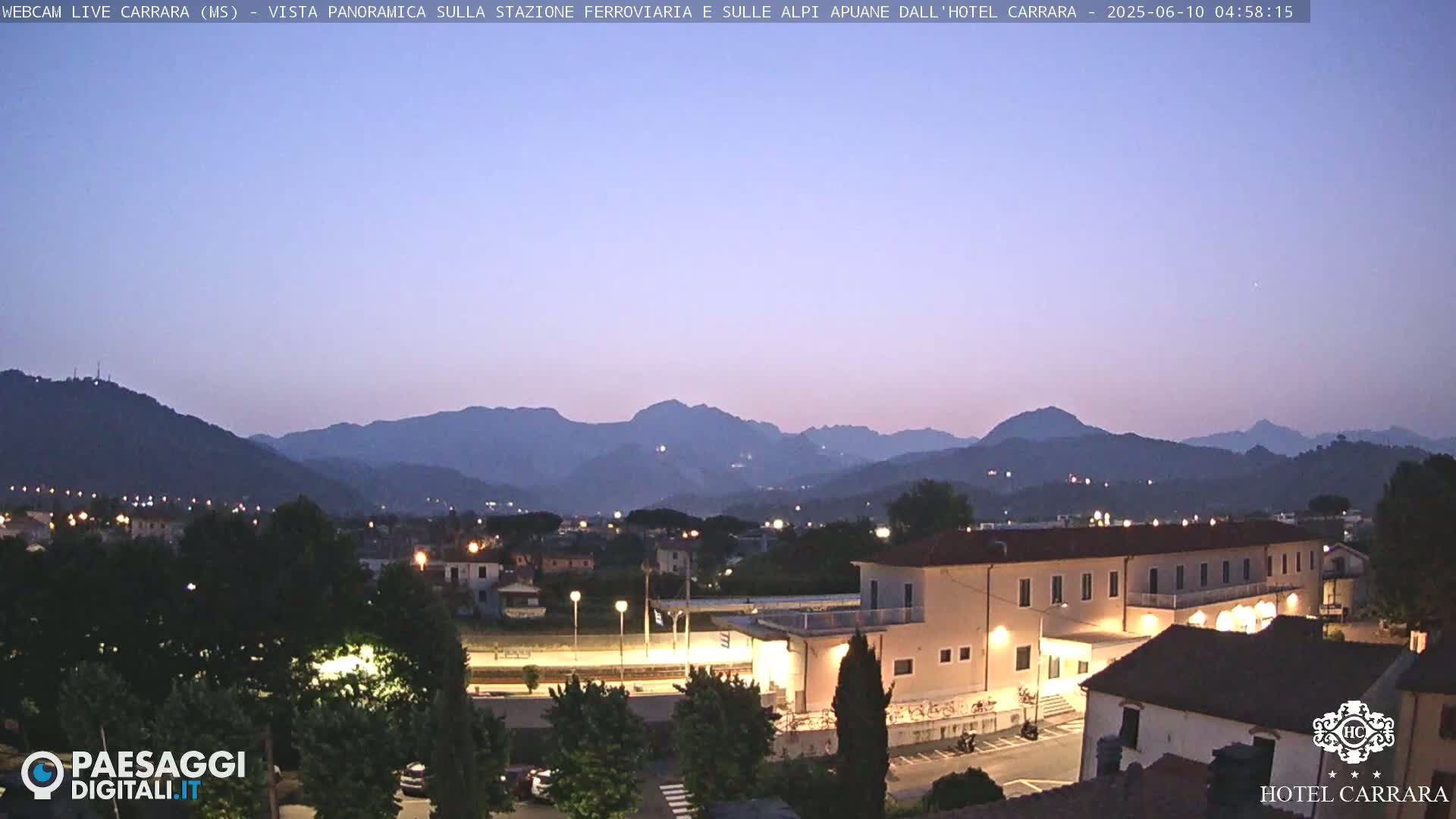  Carrara City Railway Station & Panaromic Natural Alps Park Live Cam - Massa & Carrara, Tuscany, Italy