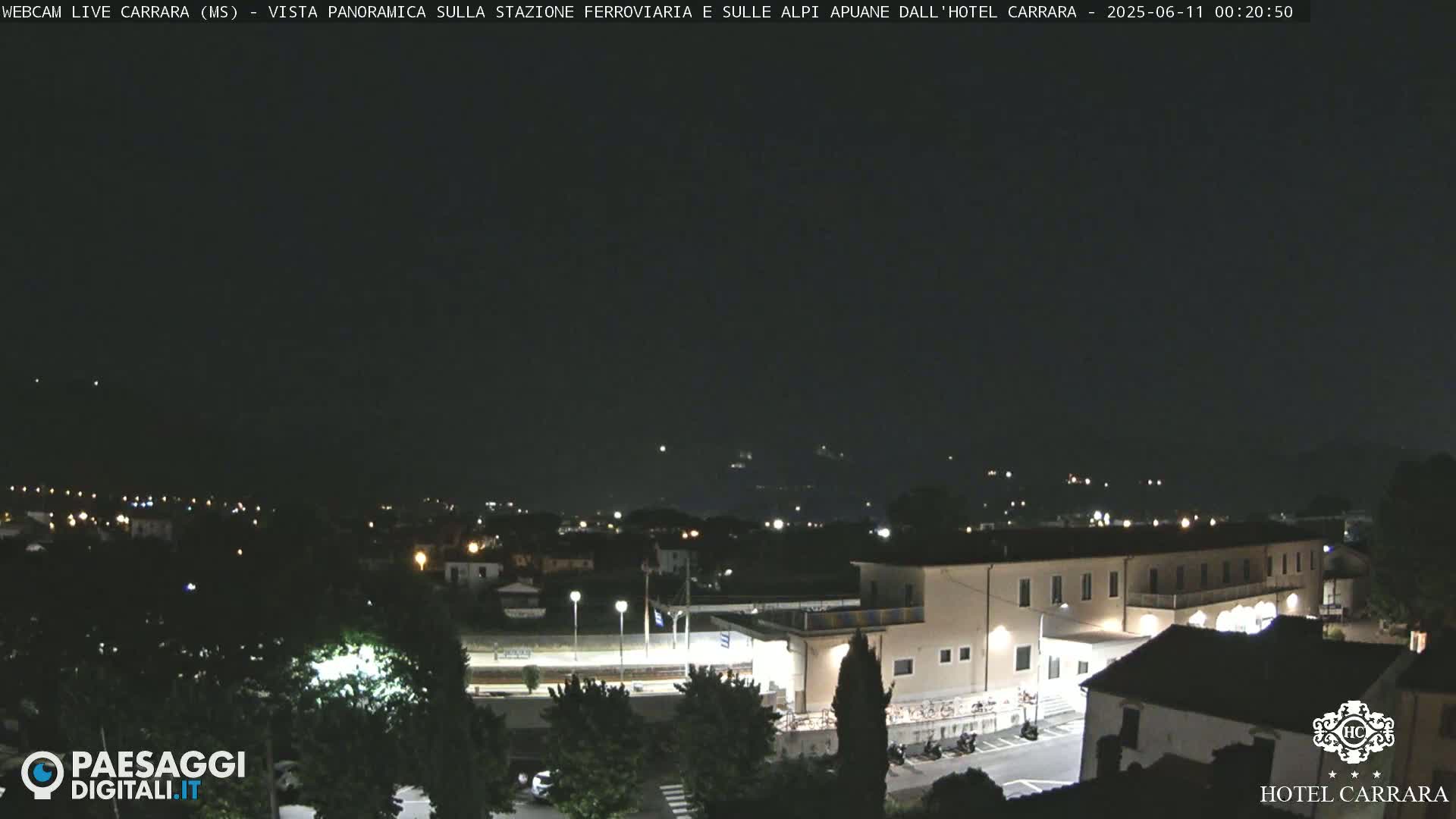  Carrara City Railway Station & Panaromic Natural Alps Park Live Cam - Massa & Carrara, Tuscany, Italy