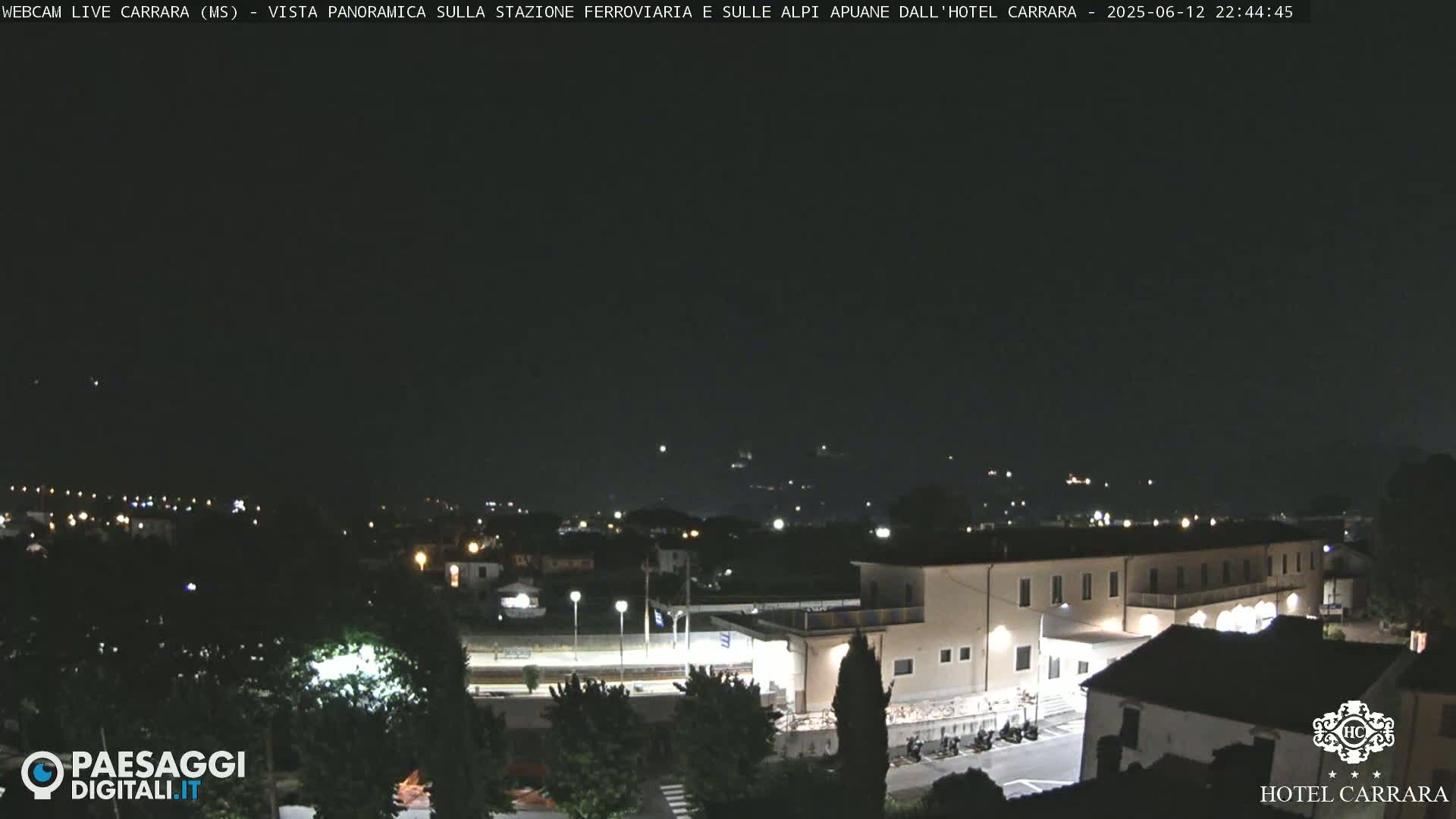  Carrara City Railway Station & Panaromic Natural Alps Park Live Cam - Massa & Carrara, Tuscany, Italy