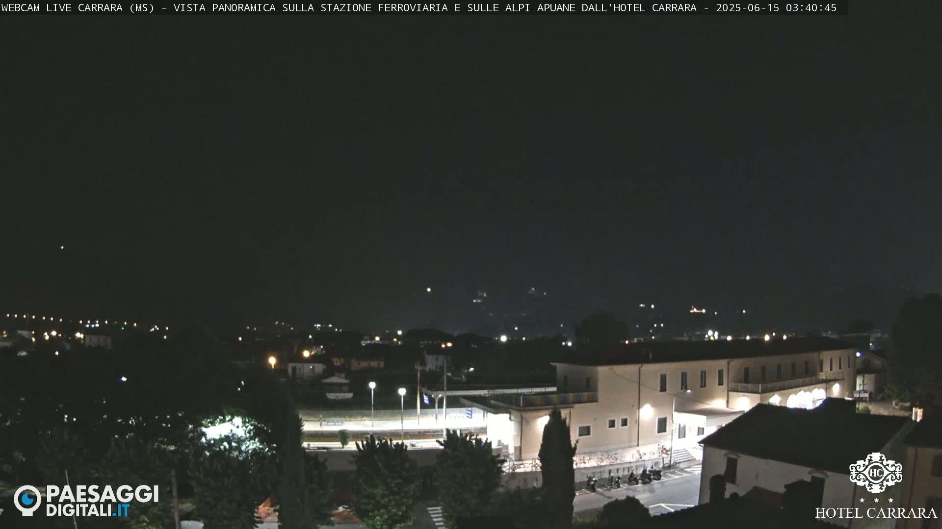  Carrara City Railway Station & Panaromic Natural Alps Park Live Cam - Massa & Carrara, Tuscany, Italy