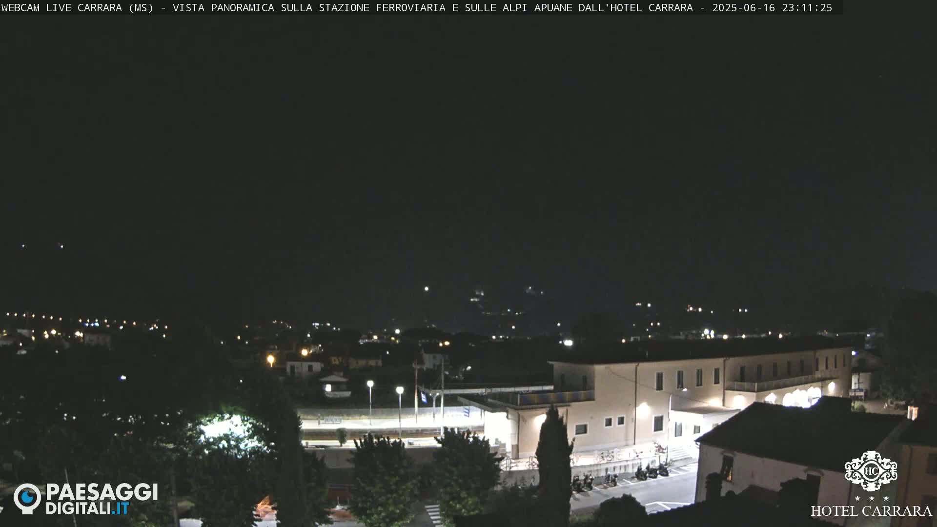  Carrara City Railway Station & Panaromic Natural Alps Park Live Cam - Massa & Carrara, Tuscany, Italy