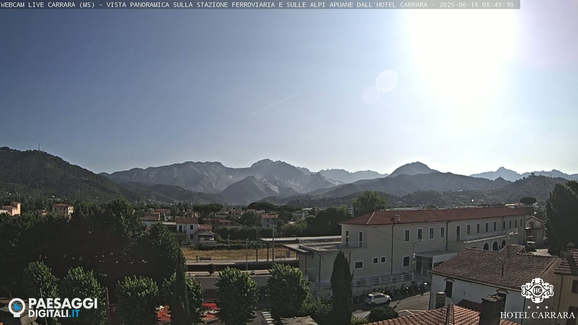  Carrara City Railway Station & Panaromic Natural Alps Park Live Cam - Massa & Carrara, Tuscany, Italy