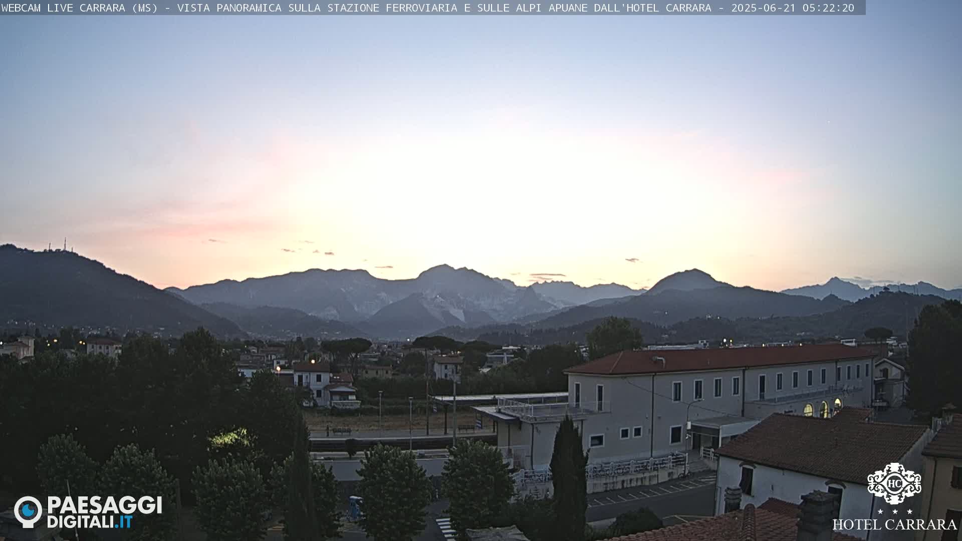  Carrara City Railway Station & Panaromic Natural Alps Park Live Cam - Massa & Carrara, Tuscany, Italy