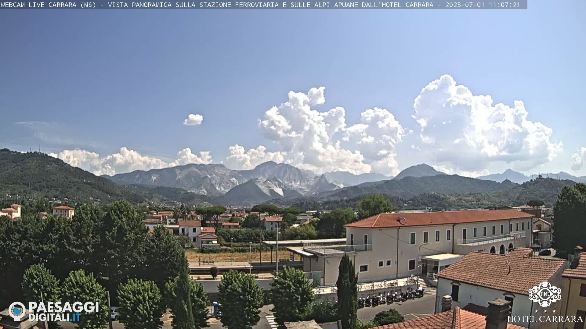  Carrara City Railway Station & Panaromic Natural Alps Park Live Cam - Massa & Carrara, Tuscany, Italy