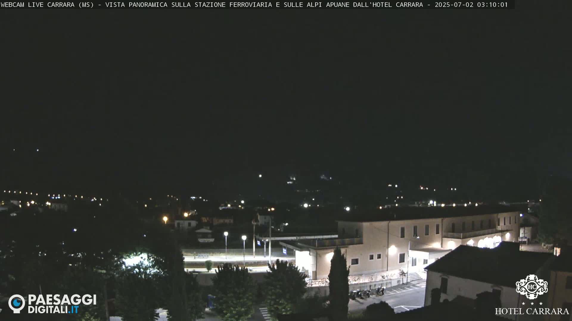  Carrara City Railway Station & Panaromic Natural Alps Park Live Cam - Massa & Carrara, Tuscany, Italy