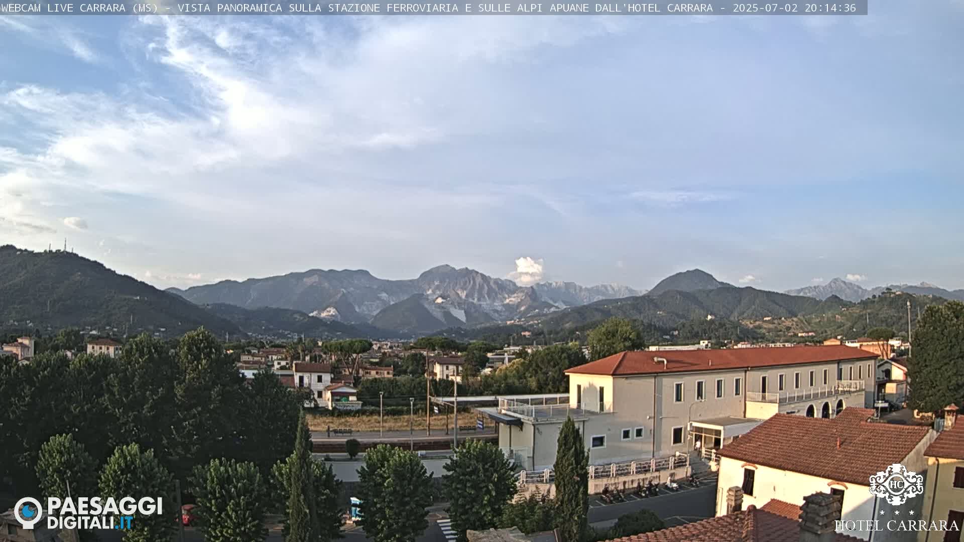  Carrara City Railway Station & Panaromic Natural Alps Park Live Cam - Massa & Carrara, Tuscany, Italy