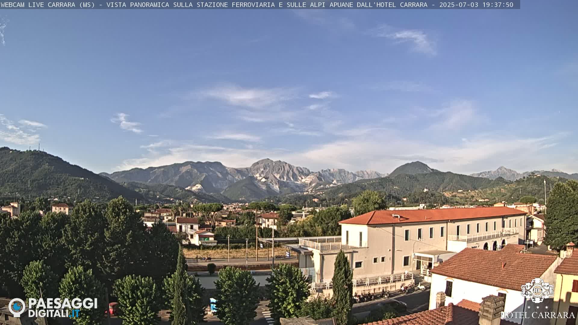  Carrara City Railway Station & Panaromic Natural Alps Park Live Cam - Massa & Carrara, Tuscany, Italy