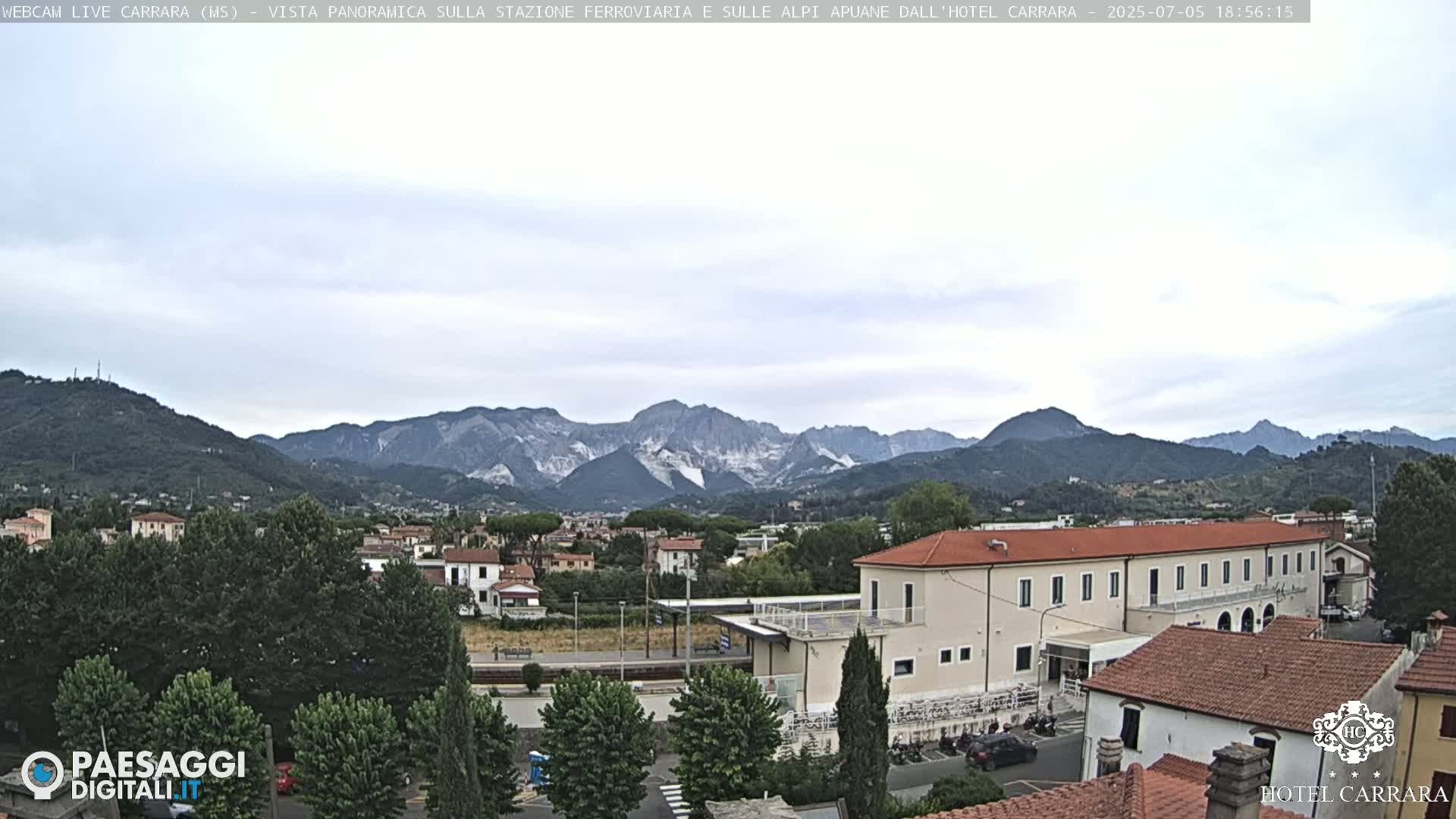  Carrara City Railway Station & Panaromic Natural Alps Park Live Cam - Massa & Carrara, Tuscany, Italy