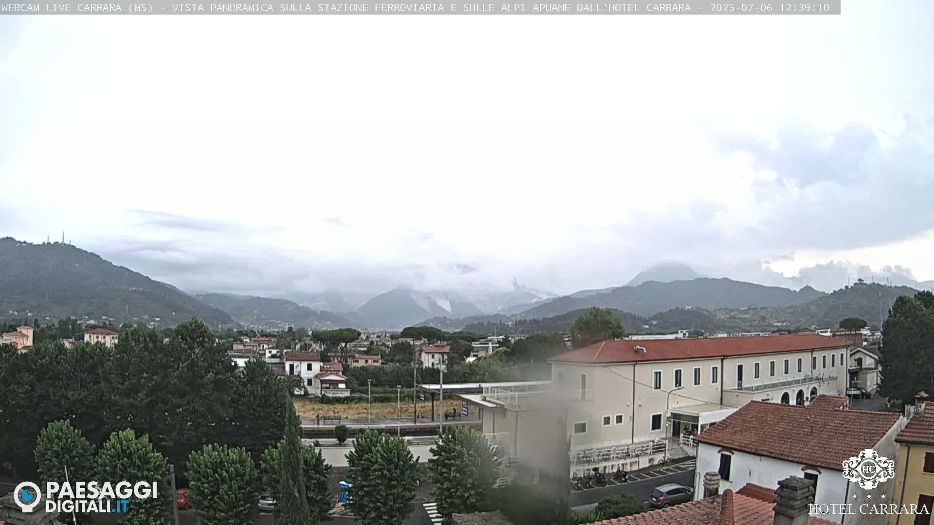  Carrara City Railway Station & Panaromic Natural Alps Park Live Cam - Massa & Carrara, Tuscany, Italy