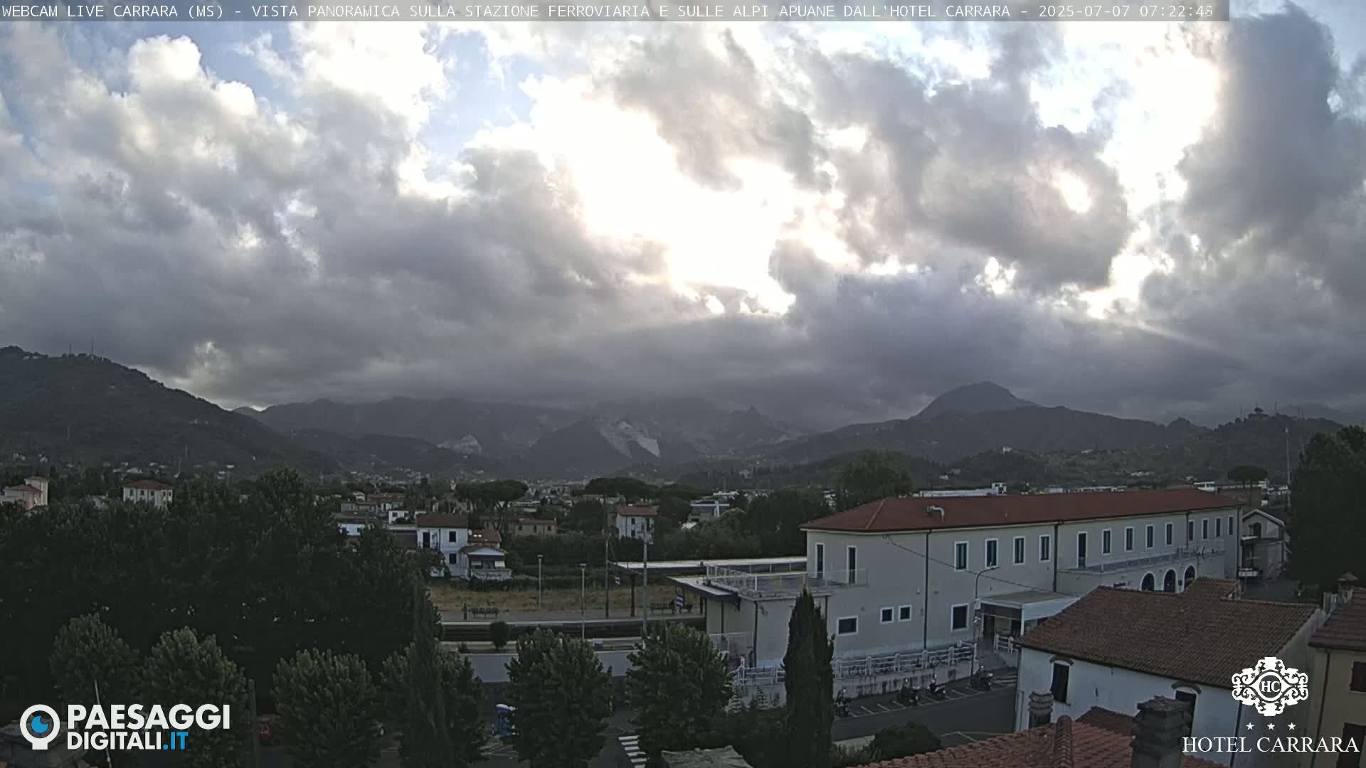  Carrara City Railway Station & Panaromic Natural Alps Park Live Cam - Massa & Carrara, Tuscany, Italy