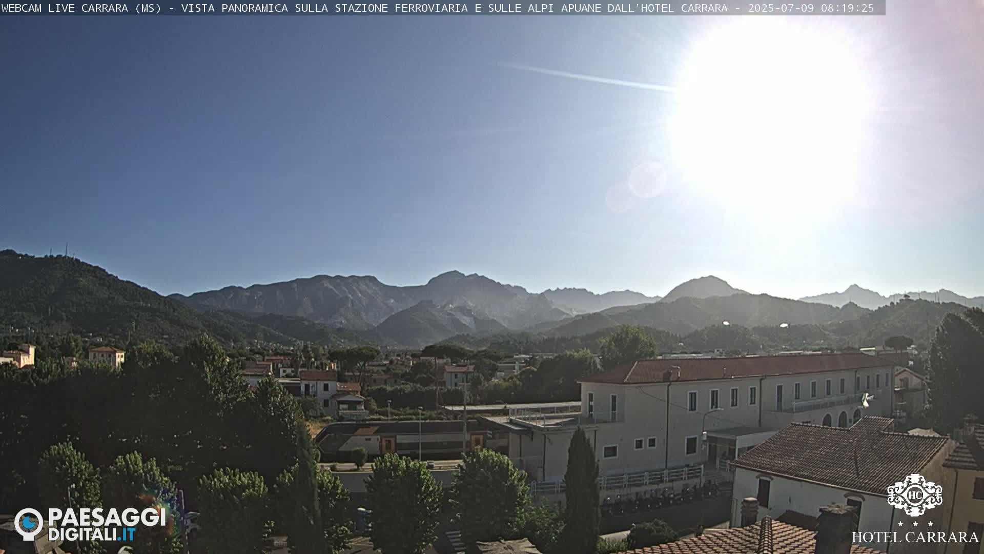  Carrara City Railway Station & Panaromic Natural Alps Park Live Cam - Massa & Carrara, Tuscany, Italy