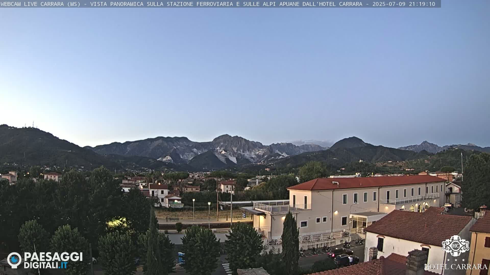  Carrara City Railway Station & Panaromic Natural Alps Park Live Cam - Massa & Carrara, Tuscany, Italy