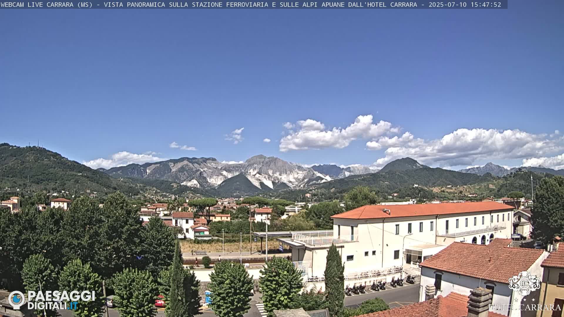  Carrara City Railway Station & Panaromic Natural Alps Park Live Cam - Massa & Carrara, Tuscany, Italy