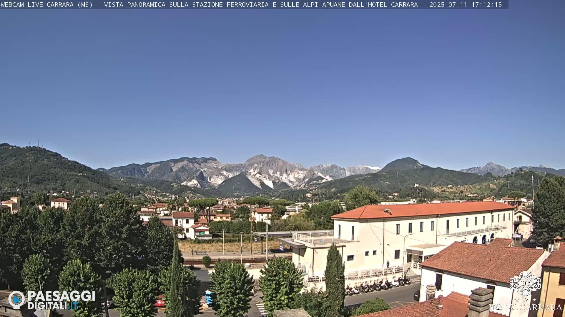  Carrara City Railway Station & Panaromic Natural Alps Park Live Cam - Massa & Carrara, Tuscany, Italy