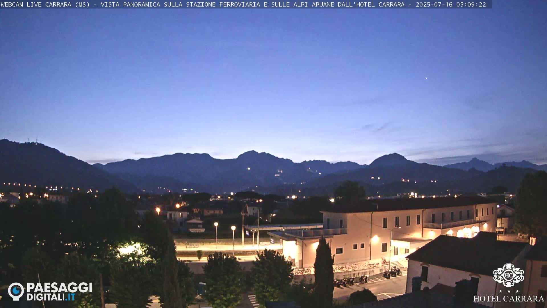  Carrara City Railway Station & Panaromic Natural Alps Park Live Cam - Massa & Carrara, Tuscany, Italy