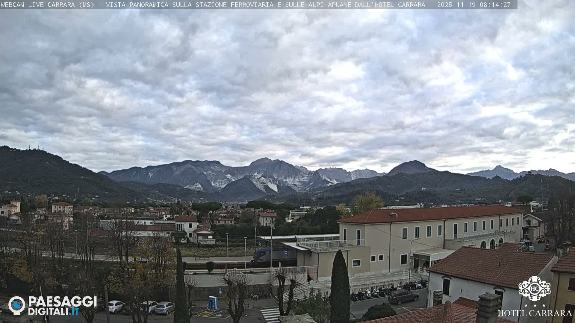  Carrara City Railway Station & Panaromic Natural Alps Park Live Cam - Massa & Carrara, Tuscany, Italy