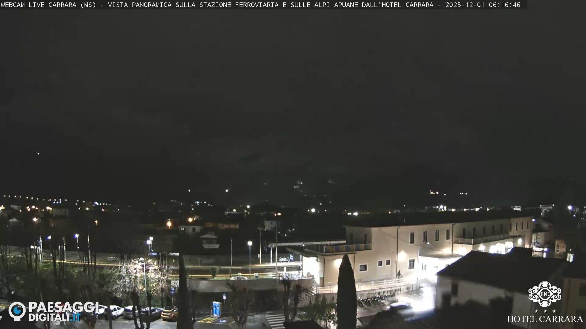  Carrara City Railway Station & Panaromic Natural Alps Park Live Cam - Massa & Carrara, Tuscany, Italy