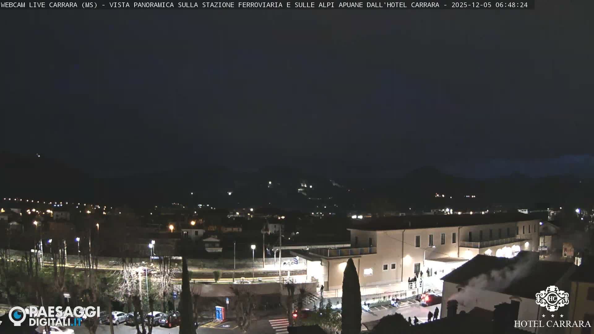  Carrara City Railway Station & Panaromic Natural Alps Park Live Cam - Massa & Carrara, Tuscany, Italy