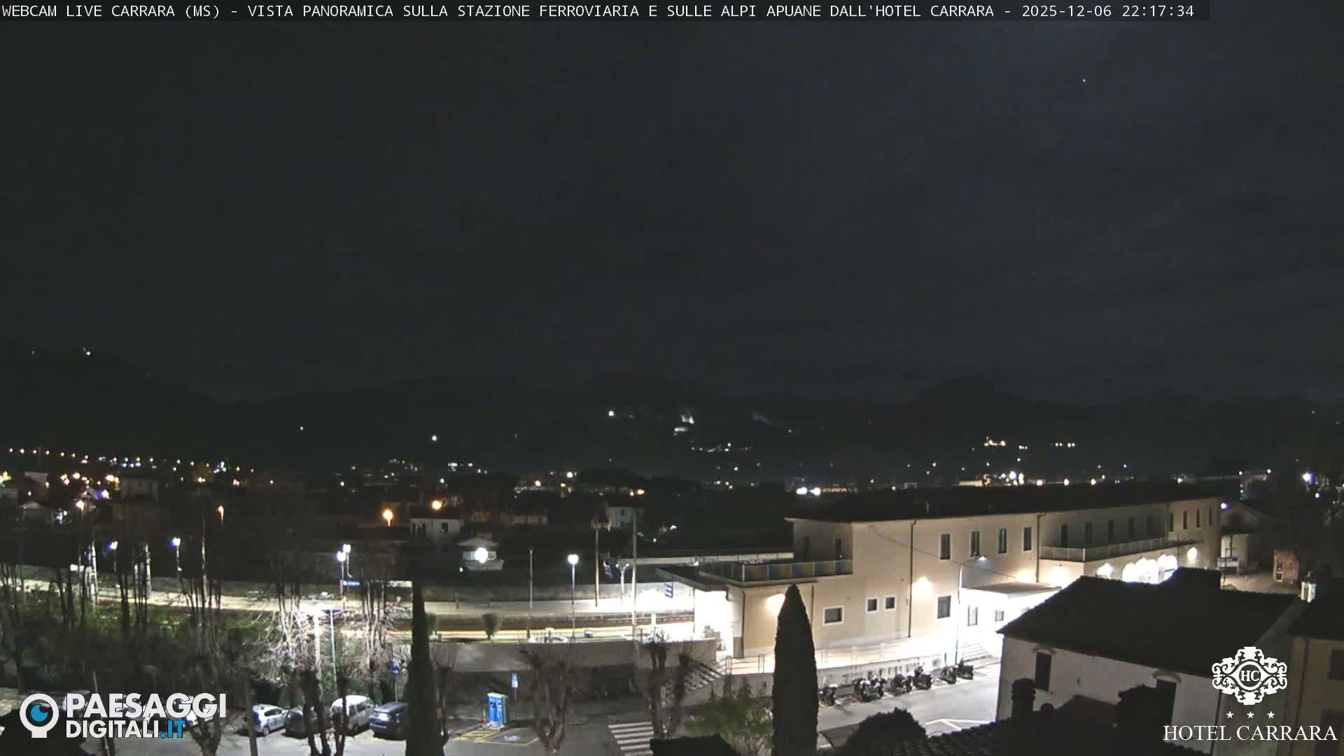  Carrara City Railway Station & Panaromic Natural Alps Park Live Cam - Massa & Carrara, Tuscany, Italy