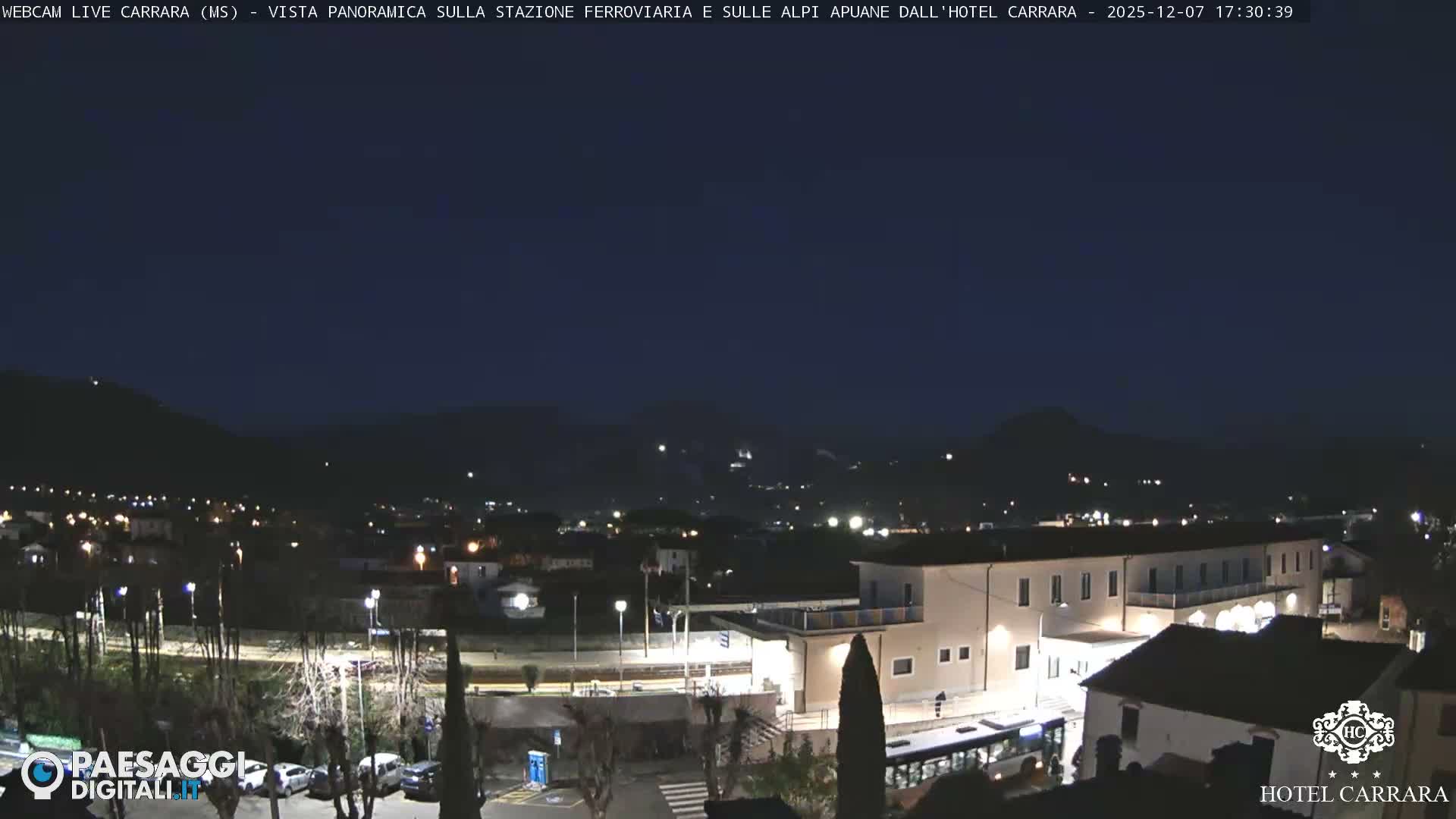  Carrara City Railway Station & Panaromic Natural Alps Park Live Cam - Massa & Carrara, Tuscany, Italy