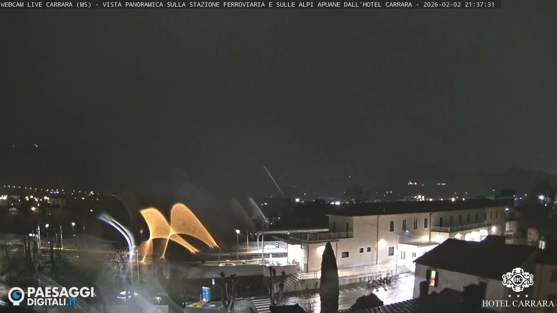  Carrara City Railway Station & Panaromic Natural Alps Park Live Cam - Massa & Carrara, Tuscany, Italy