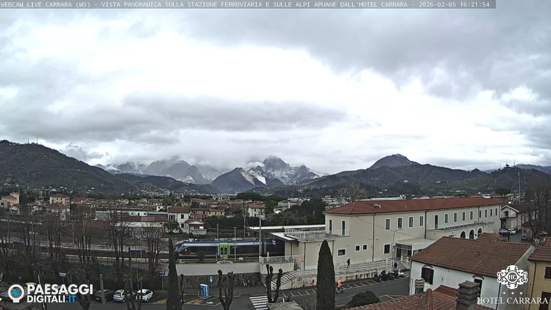  Carrara City Railway Station & Panaromic Natural Alps Park Live Cam - Massa & Carrara, Tuscany, Italy