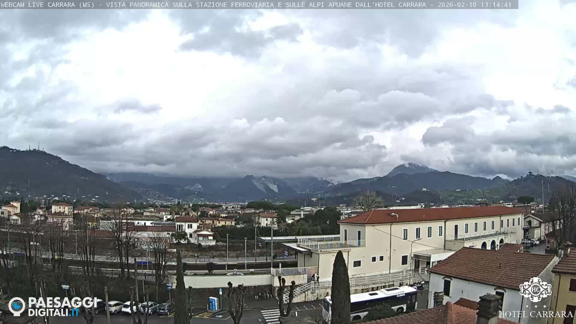  Carrara City Railway Station & Panaromic Natural Alps Park Live Cam - Massa & Carrara, Tuscany, Italy