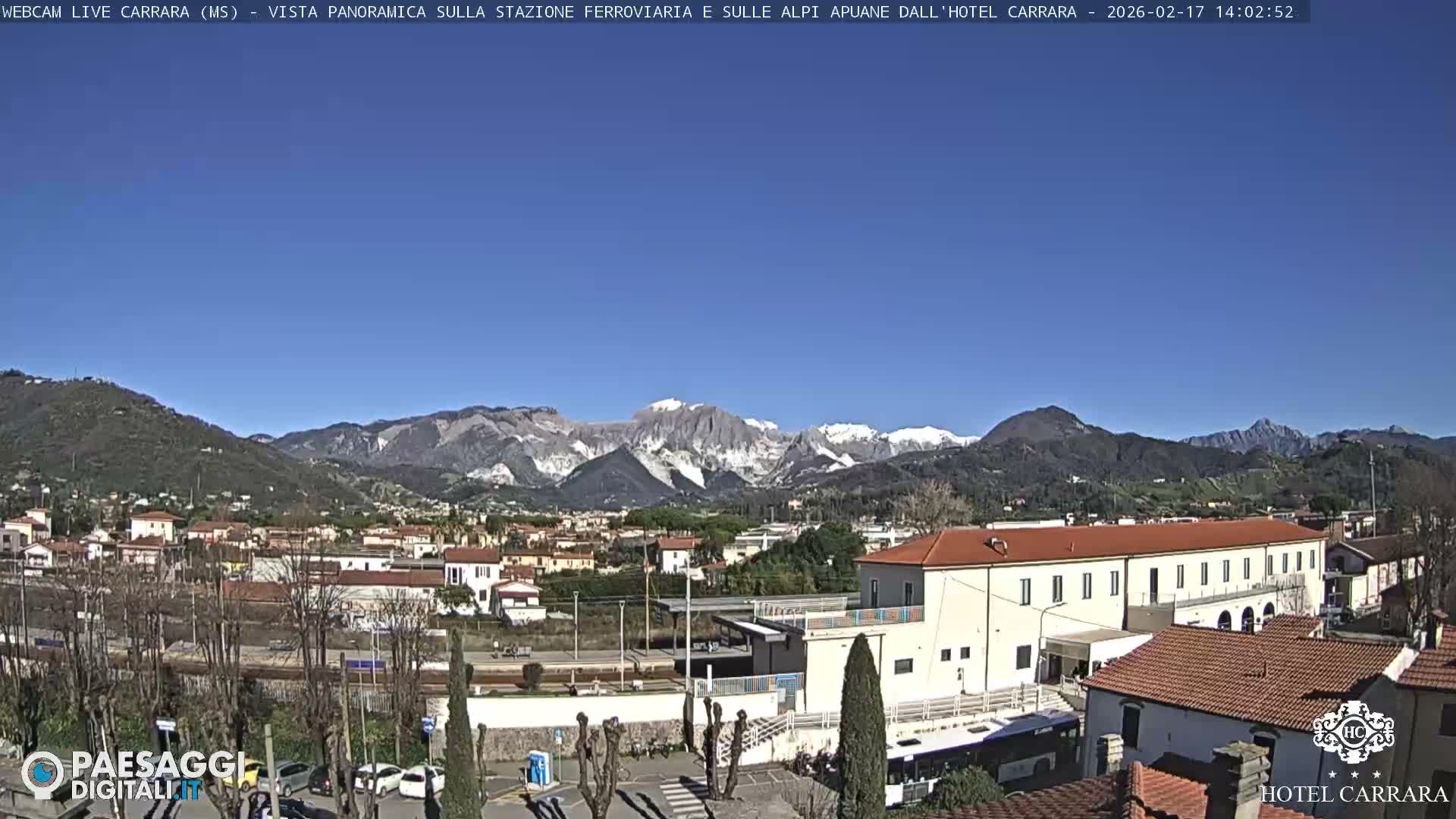  Carrara City Railway Station & Panaromic Natural Alps Park Live Cam - Massa & Carrara, Tuscany, Italy