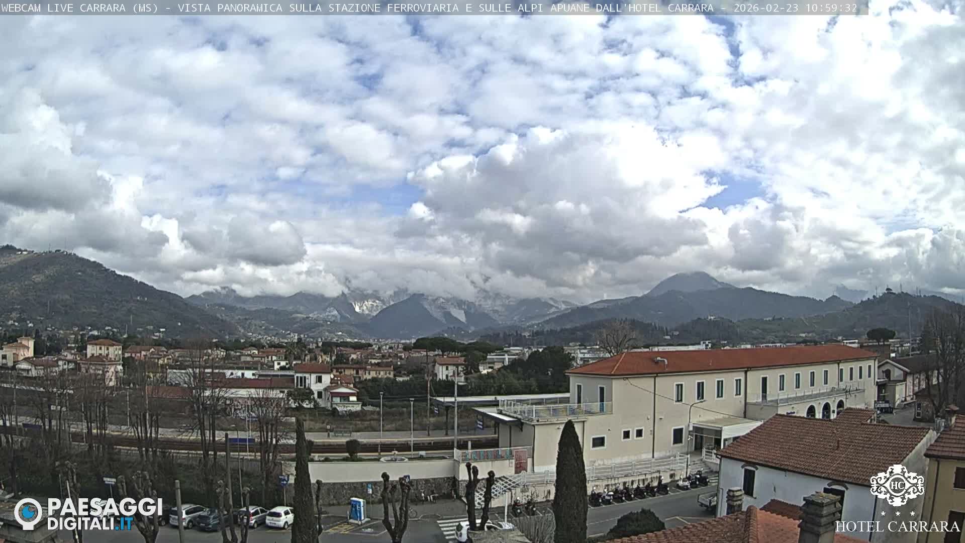  Carrara City Railway Station & Panaromic Natural Alps Park Live Cam - Massa & Carrara, Tuscany, Italy