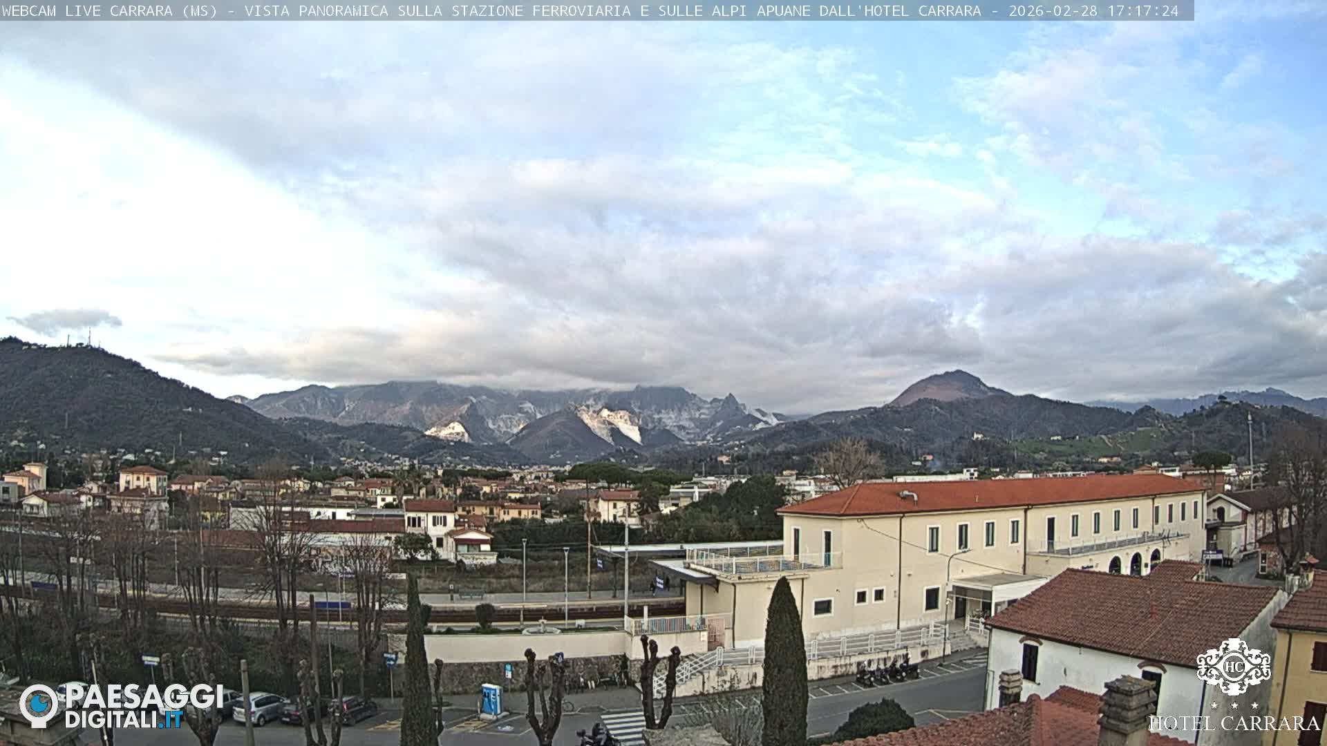 Carrara City Railway Station & Panaromic Natural Alps Park Live Cam - Massa & Carrara, Tuscany, Italy