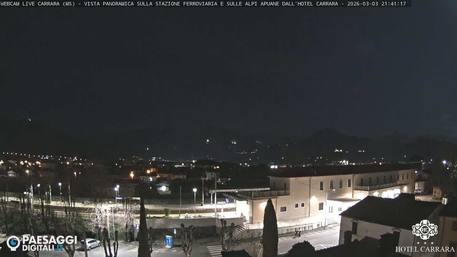  Carrara City Railway Station & Panaromic Natural Alps Park Live Cam - Massa & Carrara, Tuscany, Italy